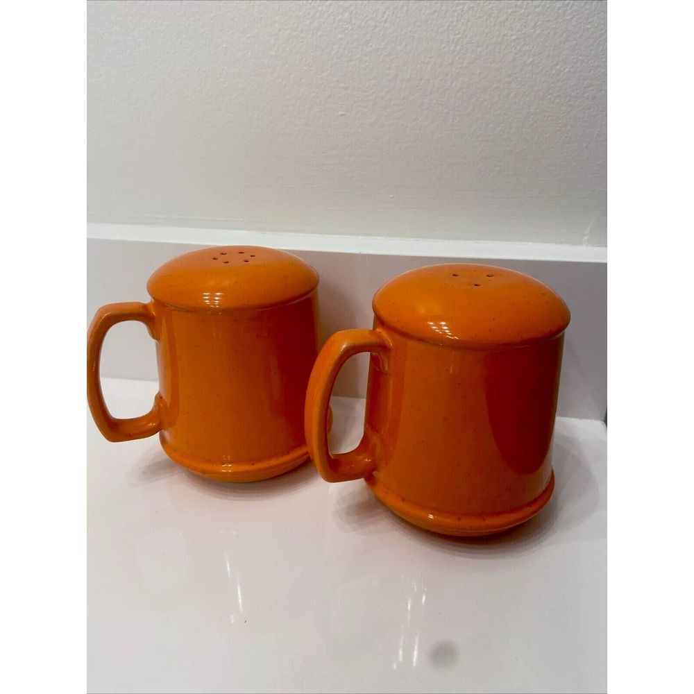 Holiday Designs Ceramic Salt & Pepper Set Shakers Orange Vintage‎ Halloween